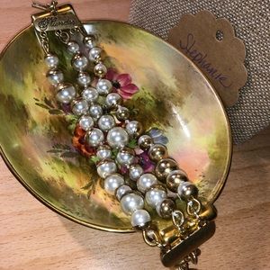 “Stephanie” gold & pearls bracelet by Plunder